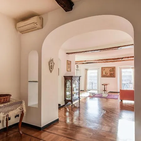 3 Bedroom Cozy In * 제노바