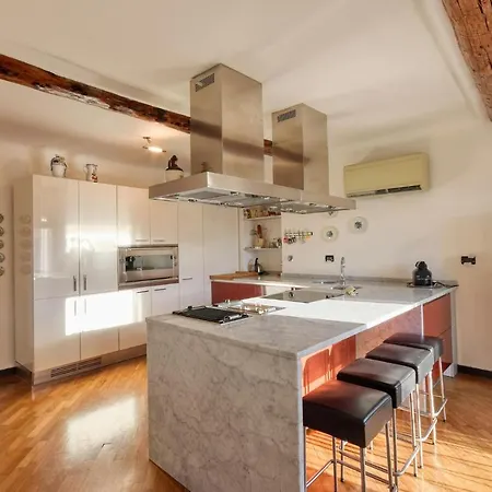 Apartment Gorgeous In With Wifi Genoa