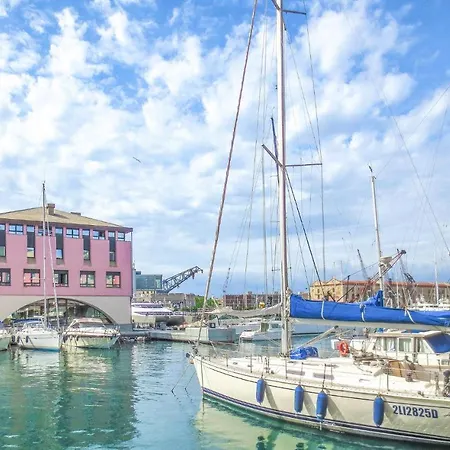 Gorgeous In With Wifi Apartment Genoa