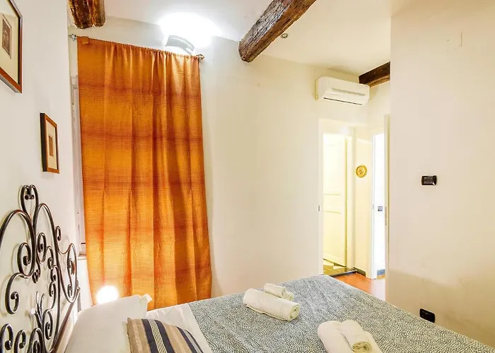 3 Bedroom Cozy In 아파트