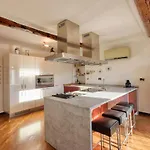 Apartman 3 Bedroom In Genova